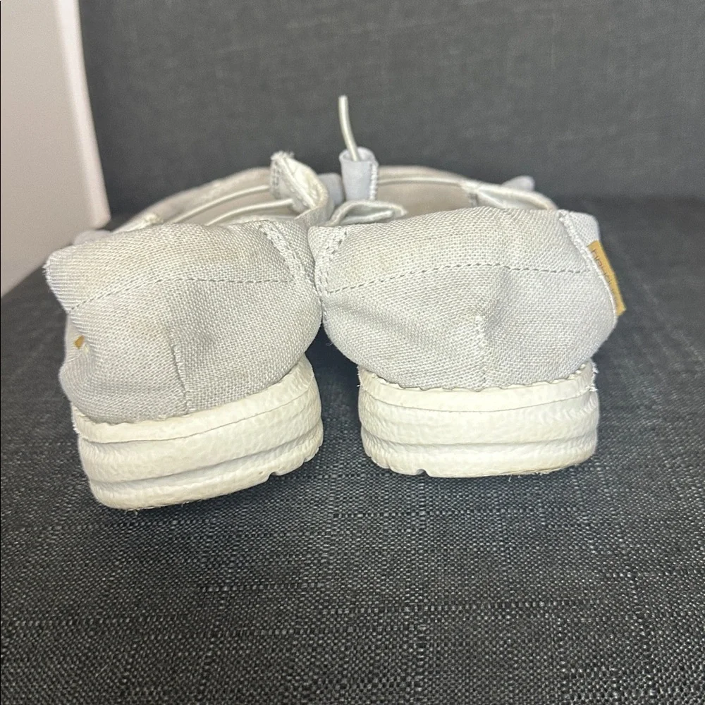 Hey Dude Wendy Women’s Size 7 Light‎ Gray Loafers